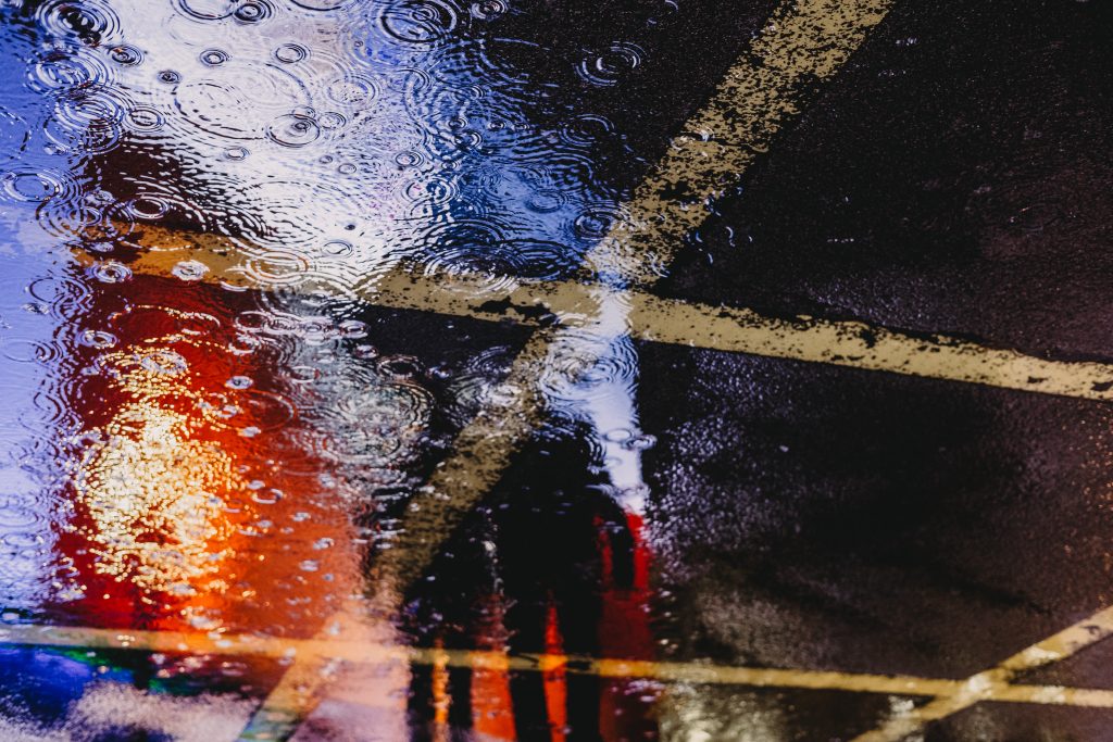 A picture of a rainy street