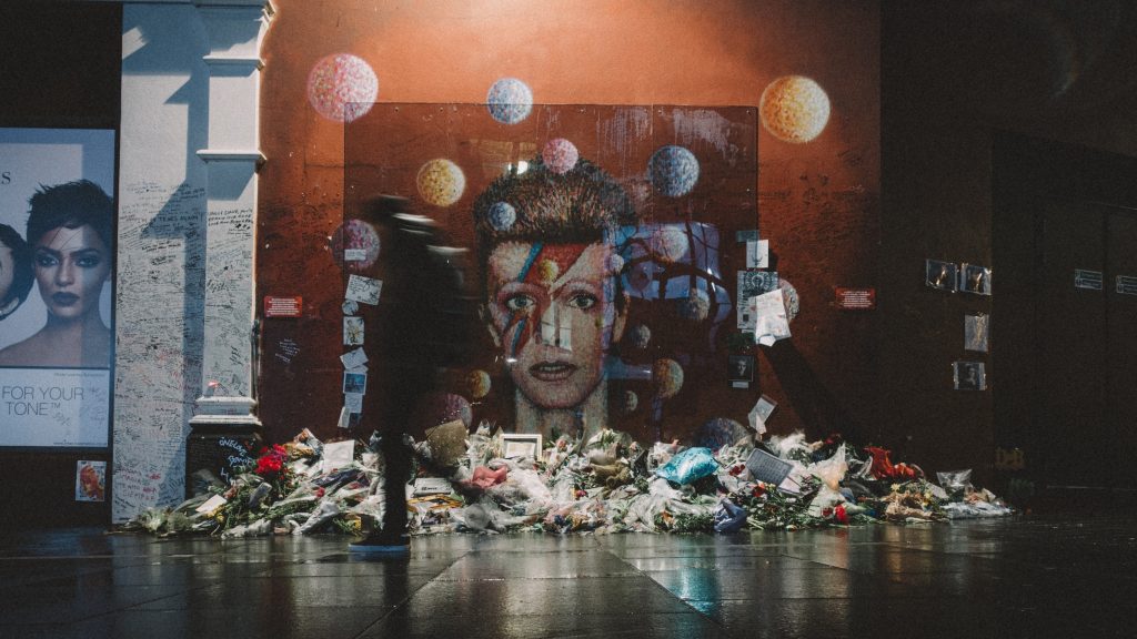 A picture of a Bowie shrine