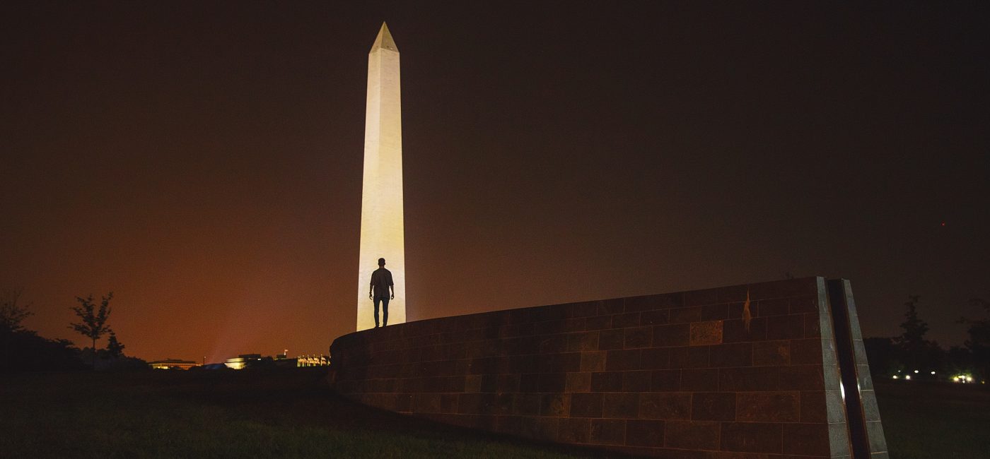 A picture of Washington DC at night
